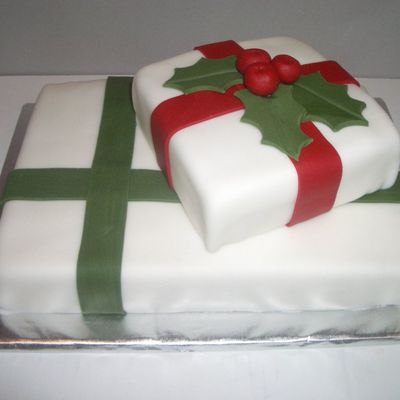 Christmas Gift Cake