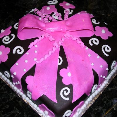 Course 3 Present Fondant Cake