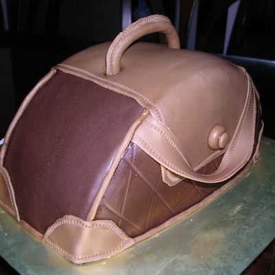 My First Purse Cake!