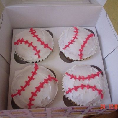 Baseball Cupcakes