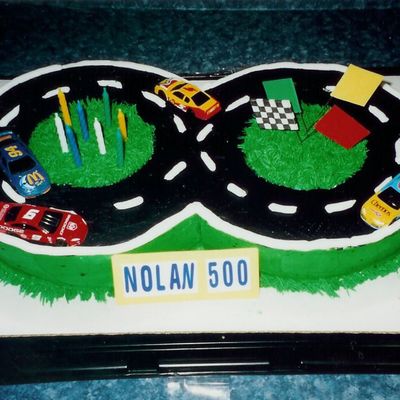 Race Track Cake