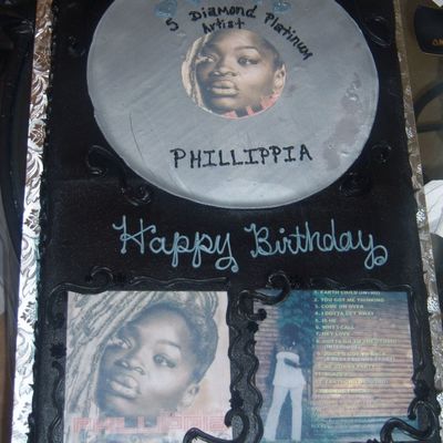 Phillipia Platinum Album Case Cake