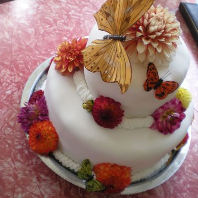 Dahlia Wedding Cake