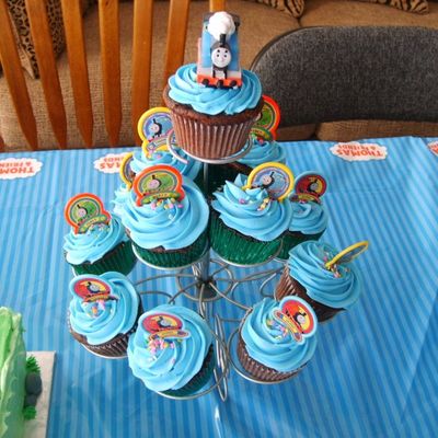 Thomas The Train Cupcakes
