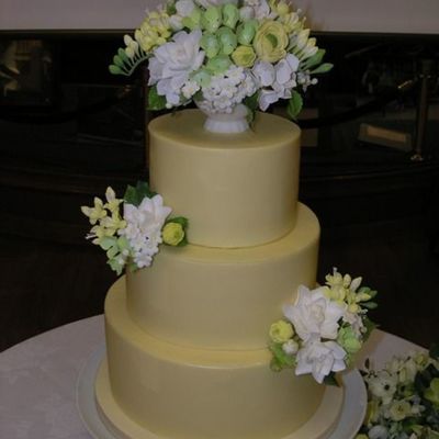 Wedding Cake For A Friend
