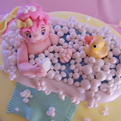 Baby In Bathtub Cake Topper