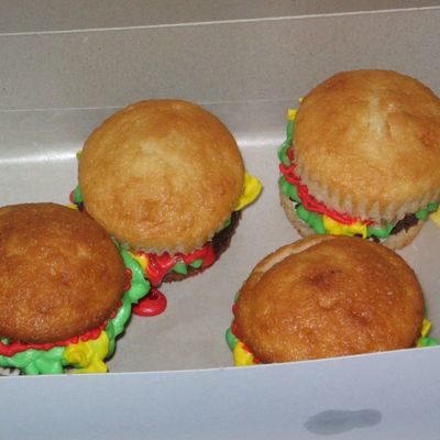 Hamburger Cupcakes