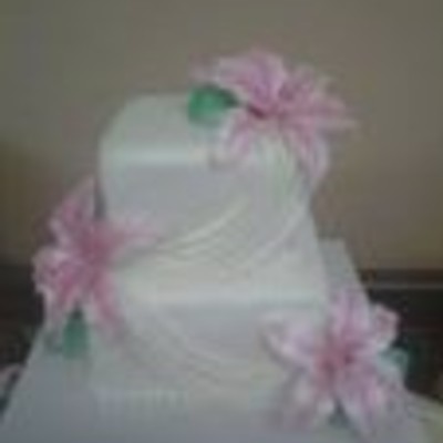 Tiger Lilly Wedding Cake