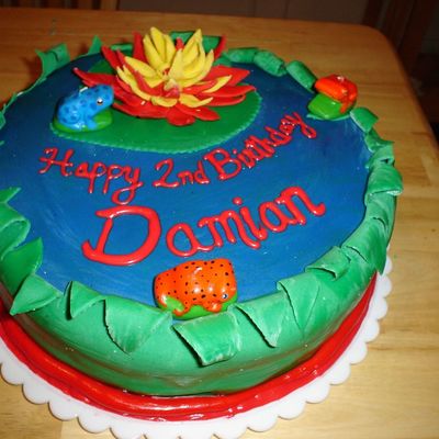 My First Fondant Cake- Lily Pad Frog Pond!!