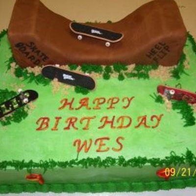 Skateboard Cake