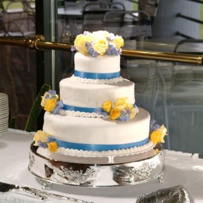 First Wedding Cake; First Cake With Fondant