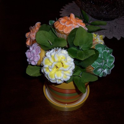 Birthday Flower Cupcakes