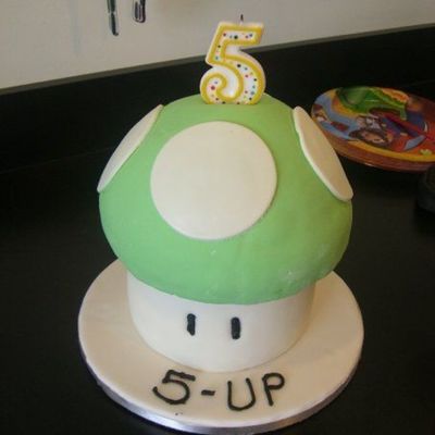 Mario "5" Up Cake