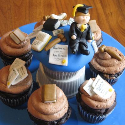 Law School Graduation Cakes