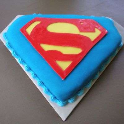 Superman Cake