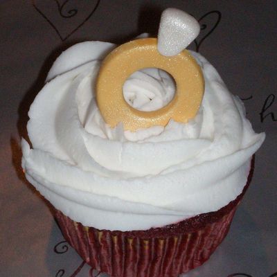 Engagement Cupcakes