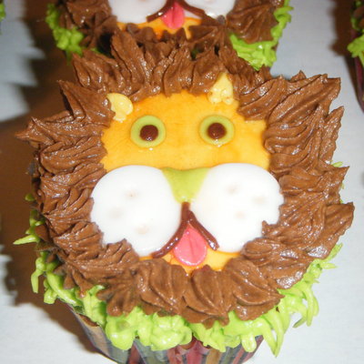 Lion Cupcakes