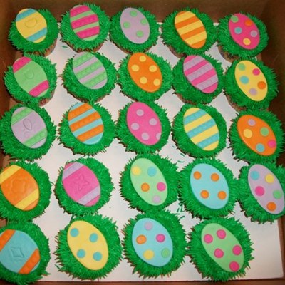 Easter Cupcakes With Easter Eggs