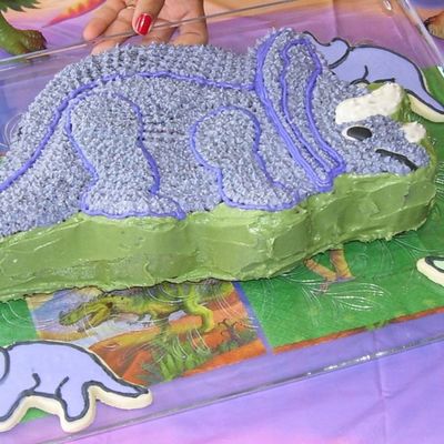Triceratops Cake