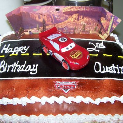 Car's Lightening Mcqueen Cake