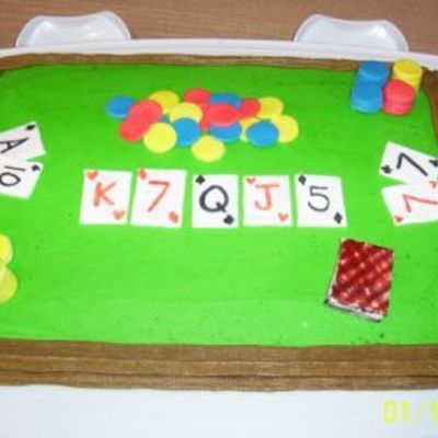 Texas Hold'em Cake
