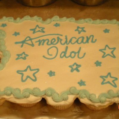 American Idol Cupcake Cake