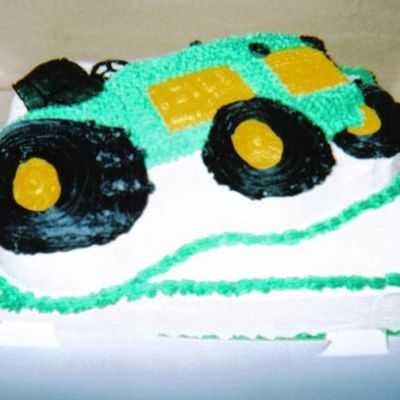 John Deer Tractor Cake