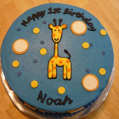 1St Birthday Giraffe Cake