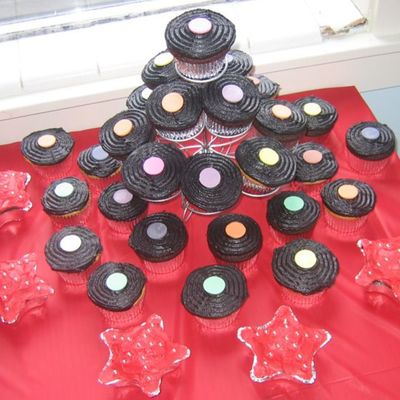 Record Cupcakes For A Rockstar Baby Shower