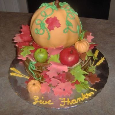 Thanksgiving Basket With Pupkin And Apples.