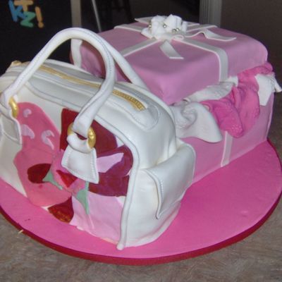 Purse And Present Cake For 60Th Birthday Party