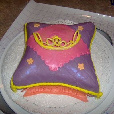 Pillow Cake
