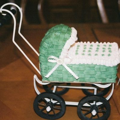 Carriage Cake