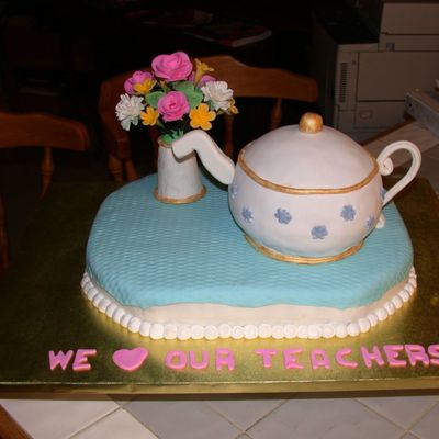 Teapot Cake For Teacher Appreciation Day