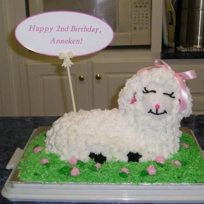 Cute Lamb Cake