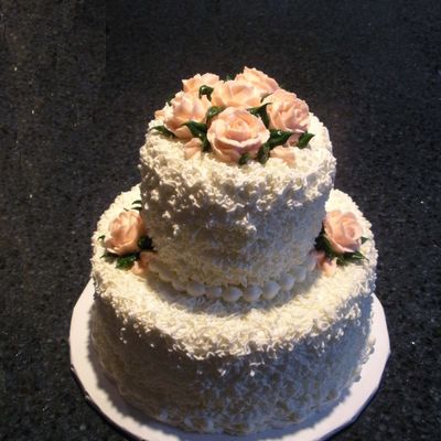 Peach Roses Wedding Cake