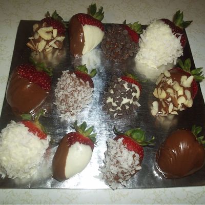 Chocolate Covered Strawberries For The Groom's Cake