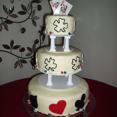 King And Queen Of Hearts Cake
