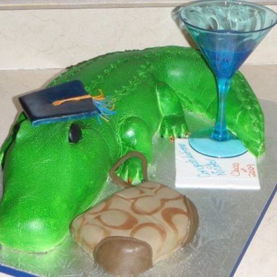 Uf Gator Graduation Cake