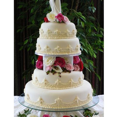 Ivory Fondant Wedding