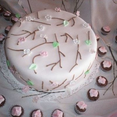 Cherry Blossom Wedding Cake 02