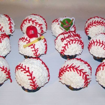 St. Louis Cardinals Baseball Cupcakes