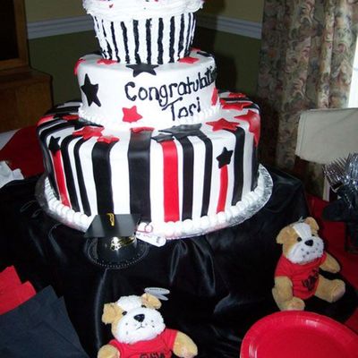 Graduation Cake With Giant Cupcake Top