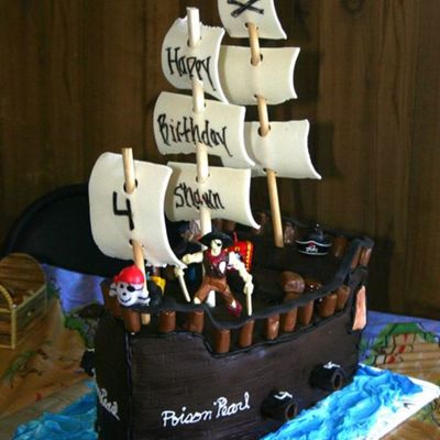 Pirate Ship Cake
