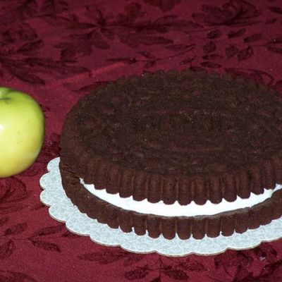 9" Oreo Cookie Brownie With Williams Sonoma Pan