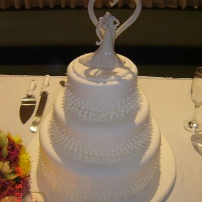 Elegant Wedding Cake