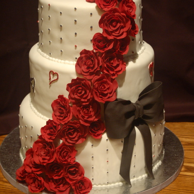 Black Magic Roses Wedding Cake