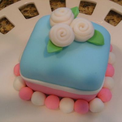 Mini Shower Cake