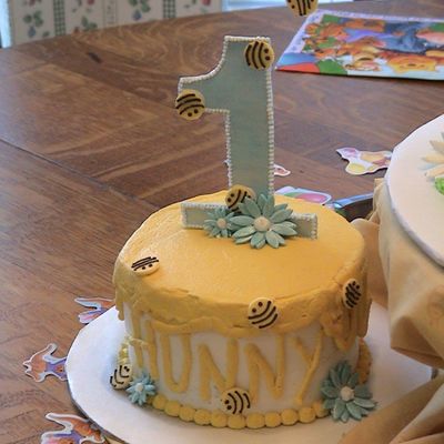 Jlc's First Birthday - Smash Cake Hunny Pot