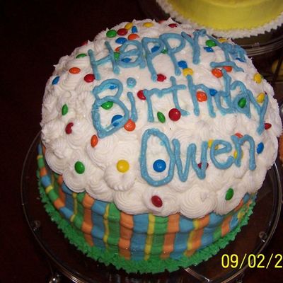 Giant Cupcake
